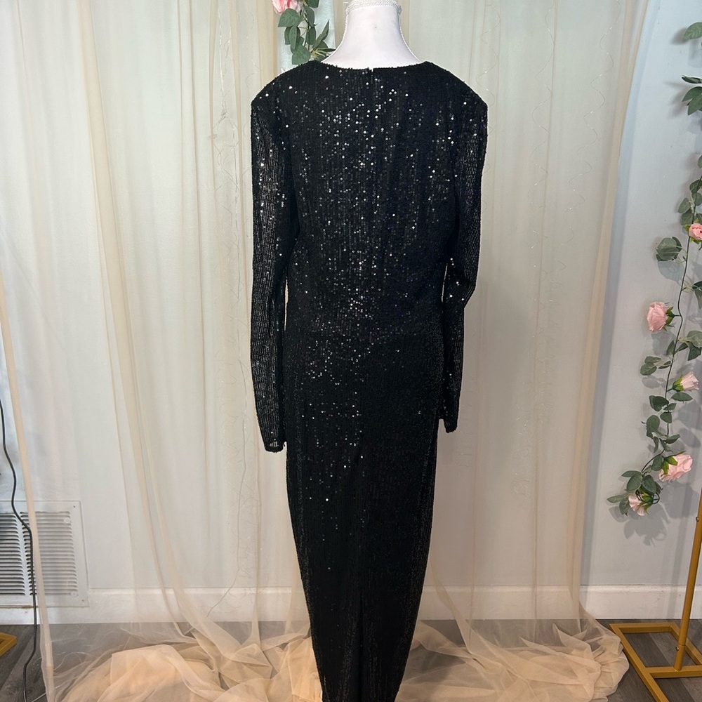 Mac Duggal Black Sequin Long Sleeve V-Neck Dress - Picture 5 of 8